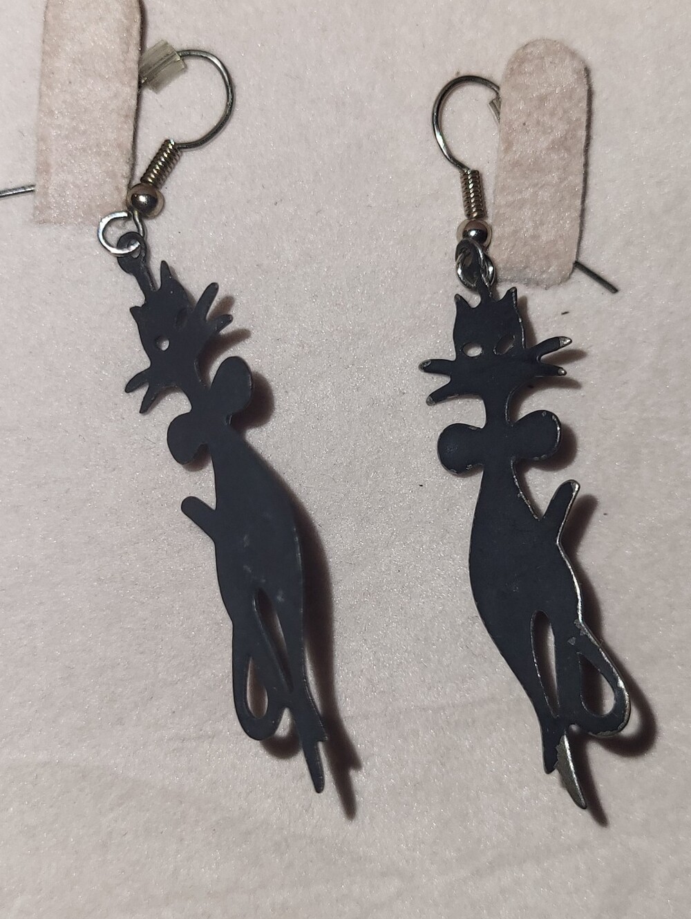 Vintage Mid Century Modern Atomic Black Cat Dangle Earrings Red Glitter Bow Tie - Picture 2 of 2